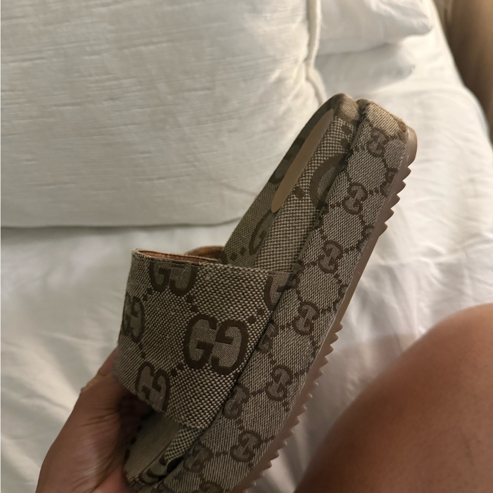 Platform sandals